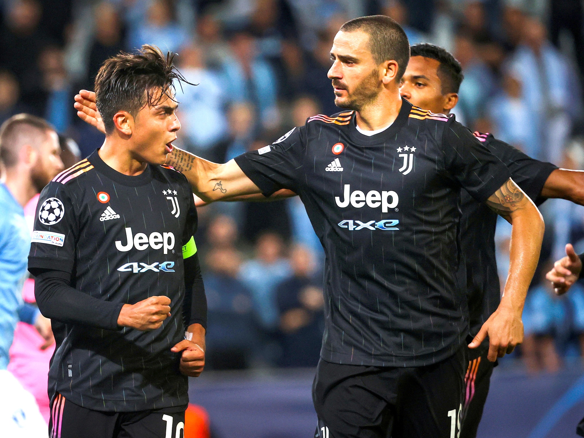 Dybala giúp Juventus giành chiến thắng tại Cup C1