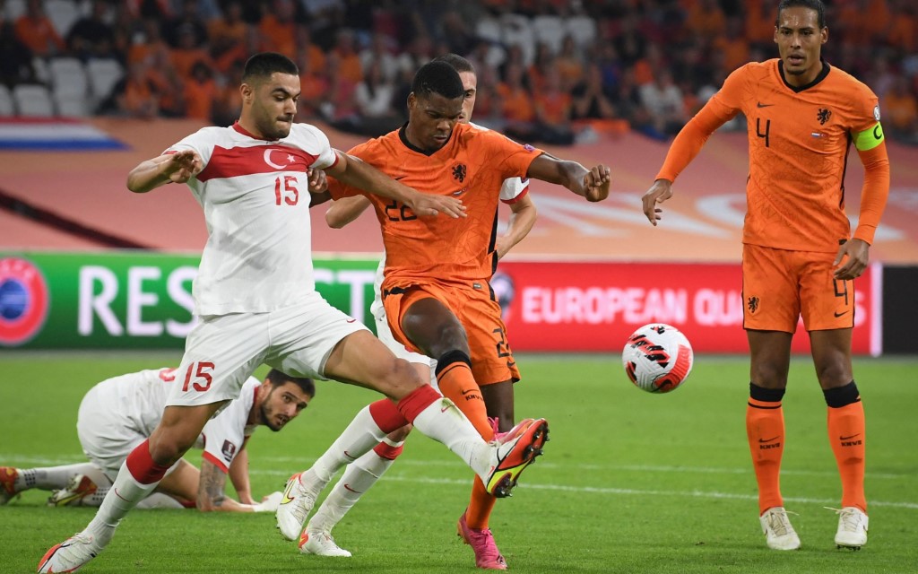 Hà Lan củng cố ngôi đầu bảng G với chiến thắng 6-1 trước Thổ Nhĩ Kỳ