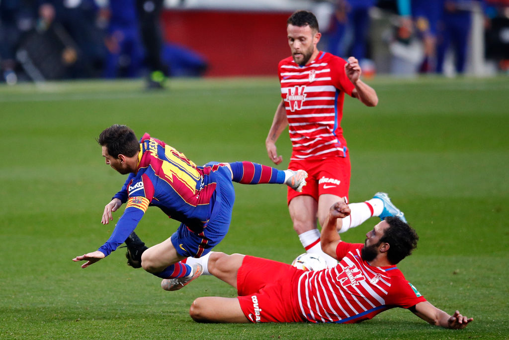 Ở trận đấu với Granada, Barca tỏ ra bế tắc trong tấn công