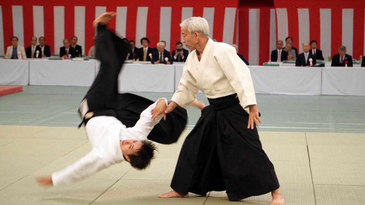 Aikido là phát âm chữ Nhật của ba chữ Hiệp Khí Đạo