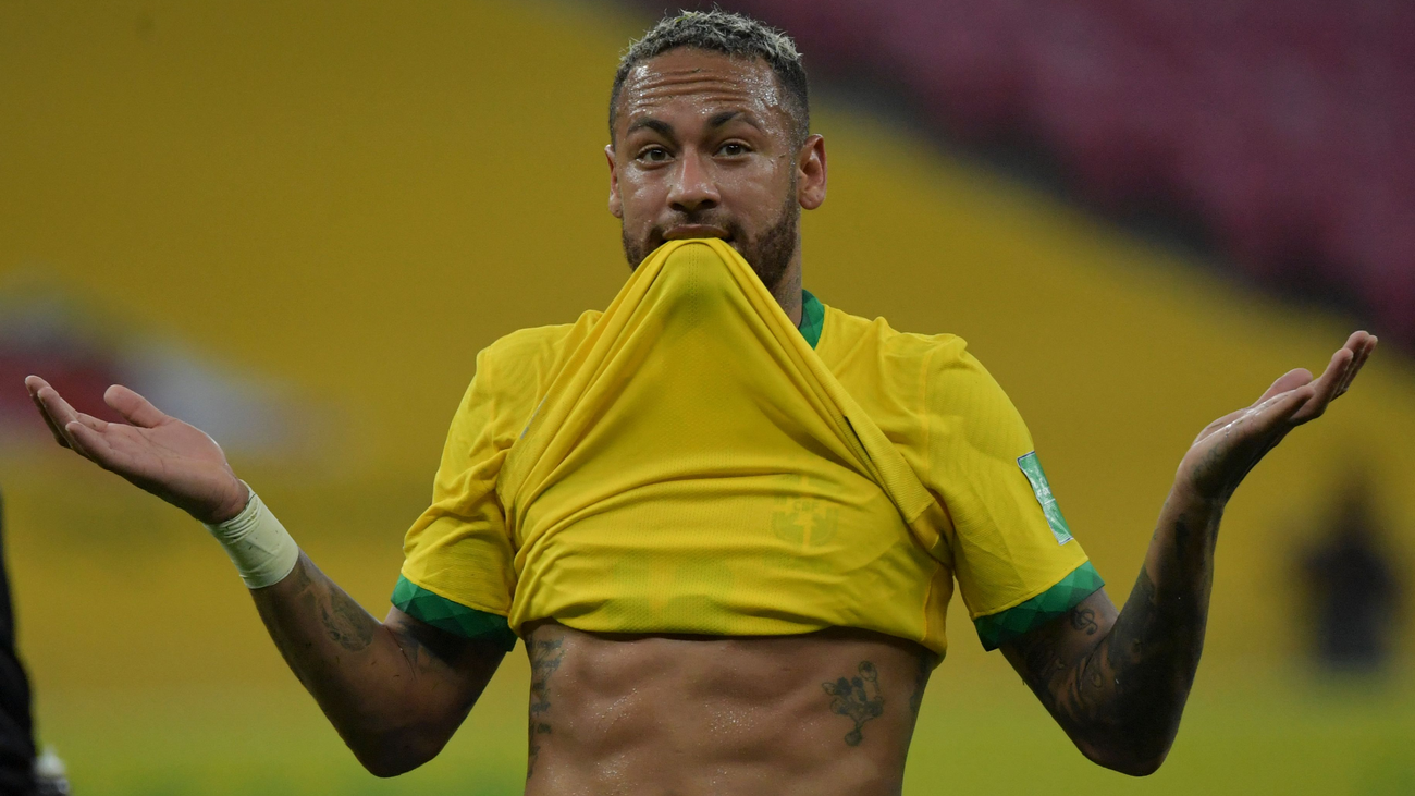 Neymar lập kỷ lục trong chiến thắng 2-0 của Brazil trước Peru